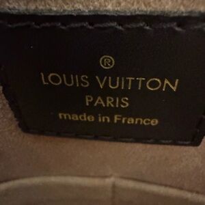 Louis Vuitton 
Kensington Bowling D. EBE
Excellent Condition